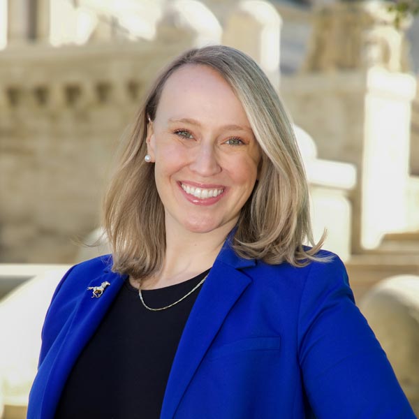 Erin Petrey Headshot